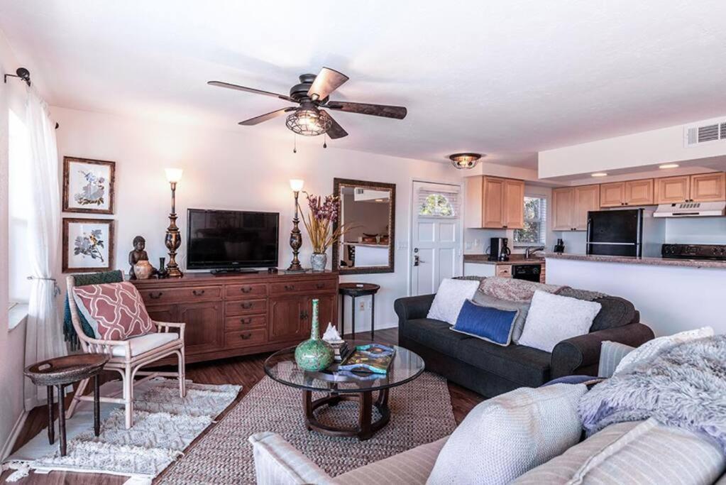 Your Tranquil Escape Is Found Directly On The Beach At The Serenity Beach Condo. シエスタ・キー エクステリア 写真